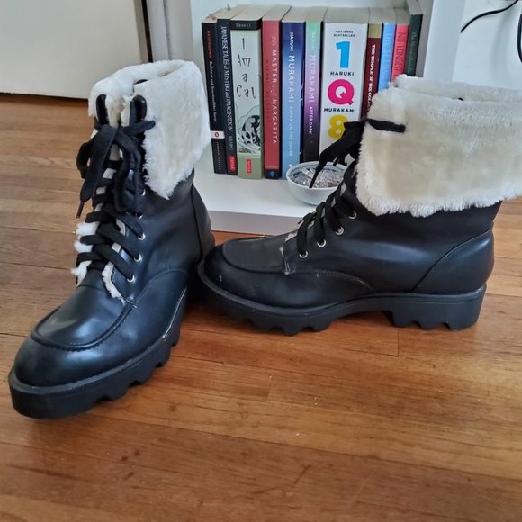 🖤Hot Topic Fur-Lined Combat Boots🖤 - Picture 3 of 6